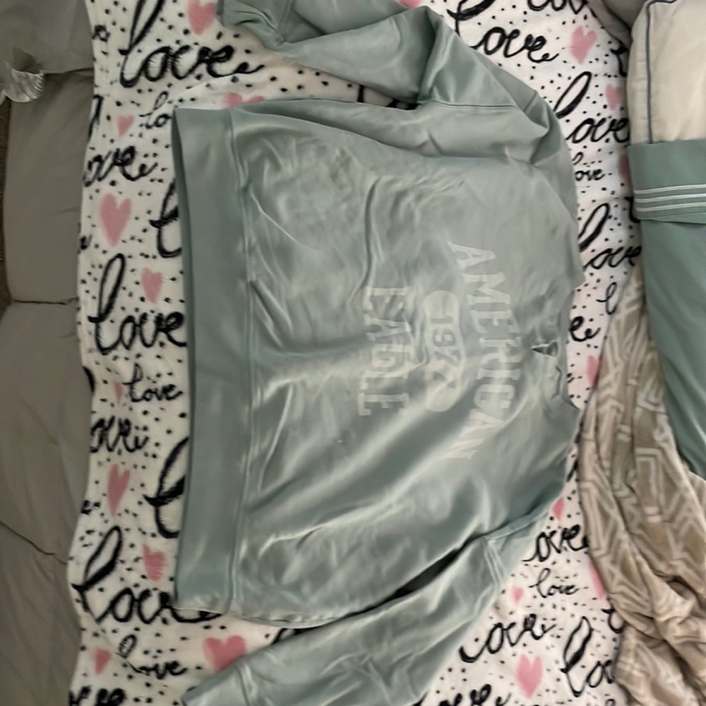 american eagle sweatshirt